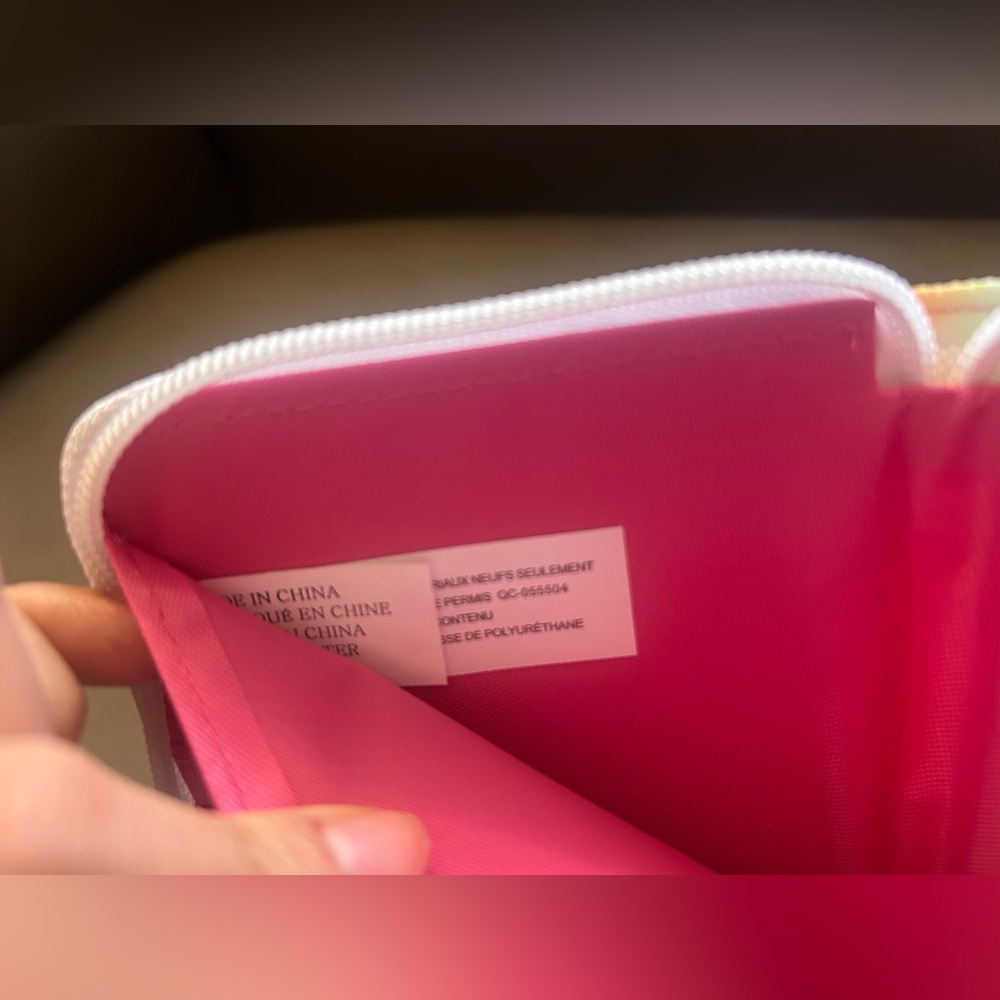 Compact Colorful Tie-Dye Wallet - Picture 9 of 13